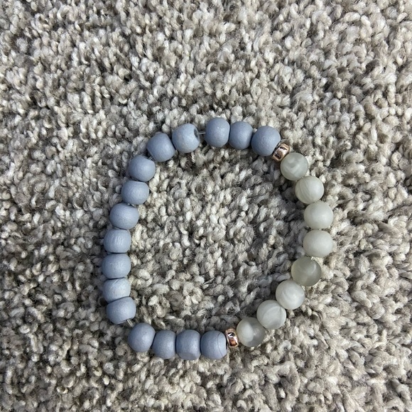 Jewelry Set - Picture 3 of 8